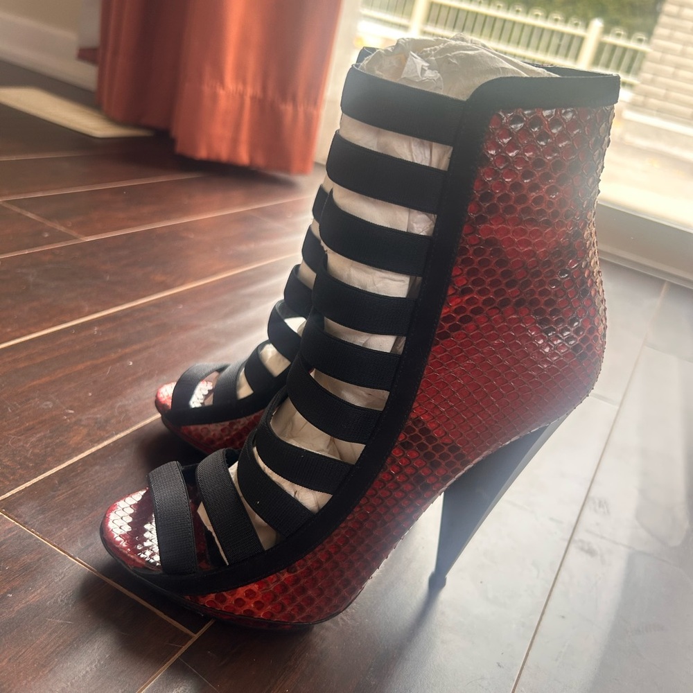 ❤️🐍Original snake skin Gucci booties🐍❤️